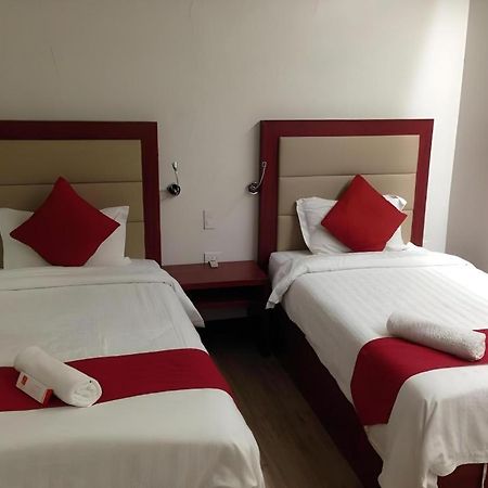 Cherry Midtown Hotel Olongapo Bagian luar foto