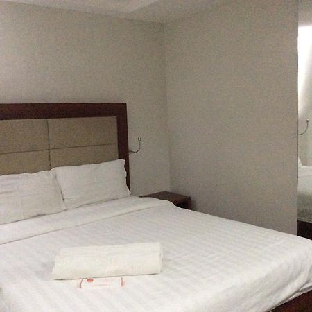 Cherry Midtown Hotel Olongapo Ruang foto