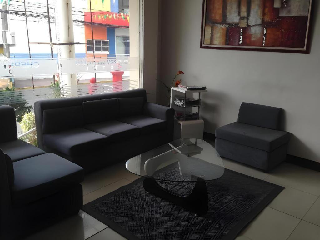 Cherry Midtown Hotel Olongapo Bagian luar foto