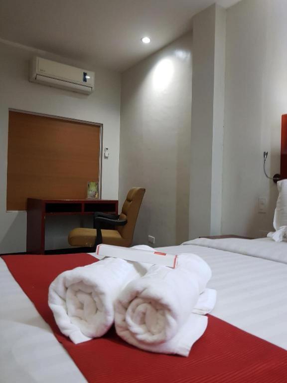 Cherry Midtown Hotel Olongapo Bagian luar foto
