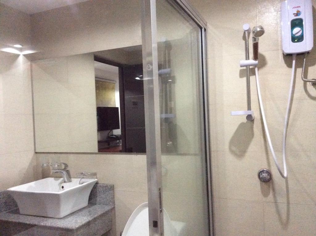 Cherry Midtown Hotel Olongapo Ruang foto