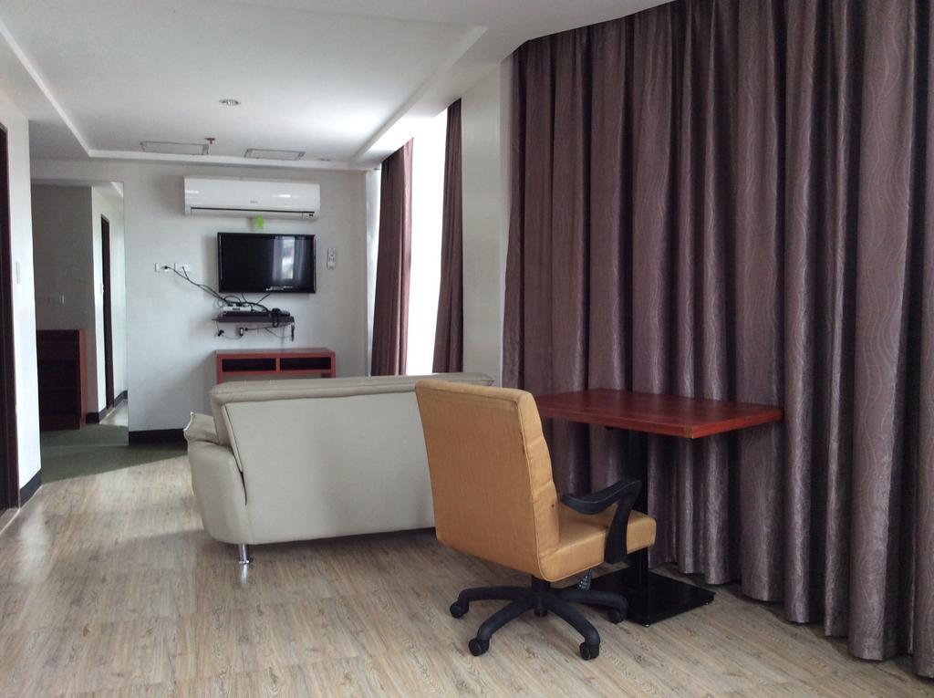 Cherry Midtown Hotel Olongapo Ruang foto