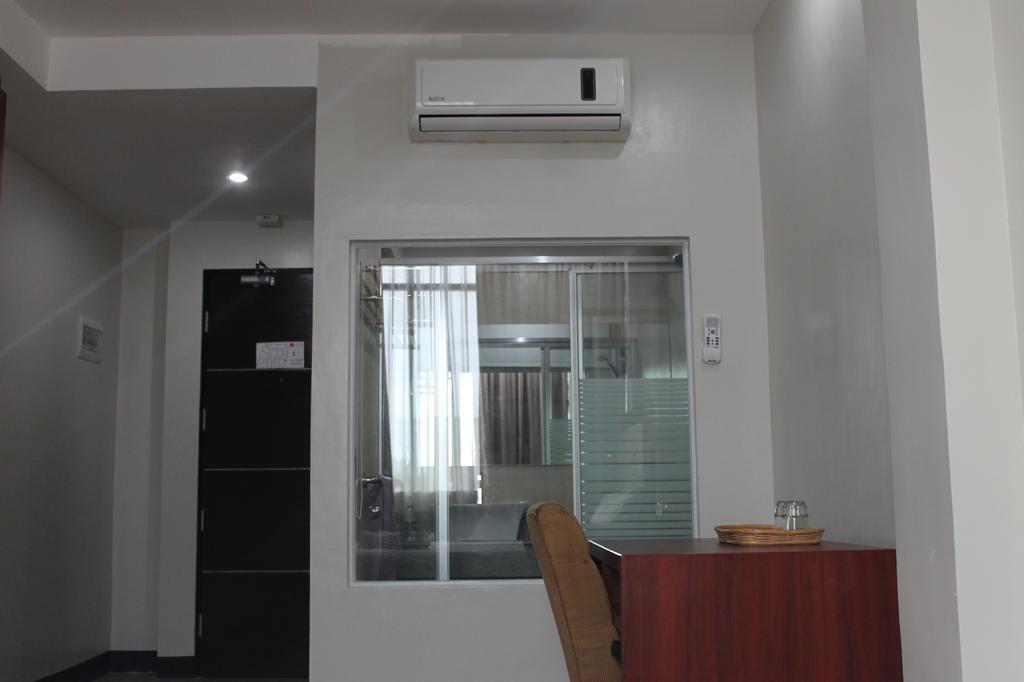 Cherry Midtown Hotel Olongapo Ruang foto