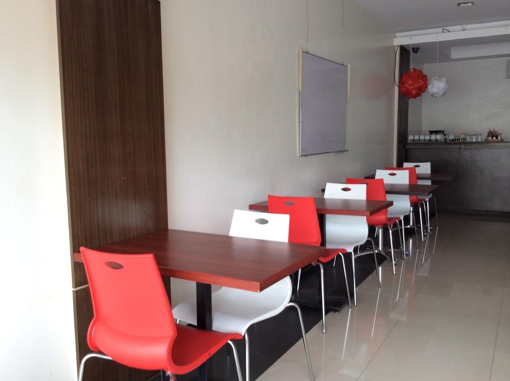 Cherry Midtown Hotel Olongapo Bagian luar foto