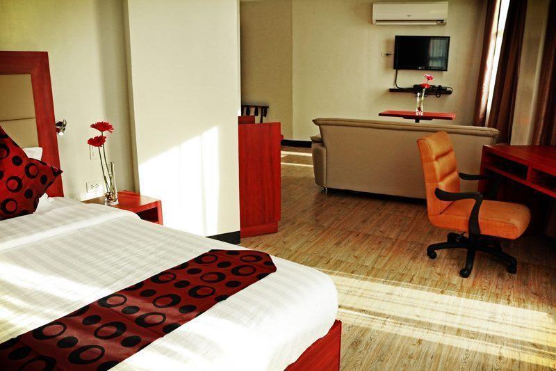 Cherry Midtown Hotel Olongapo Ruang foto
