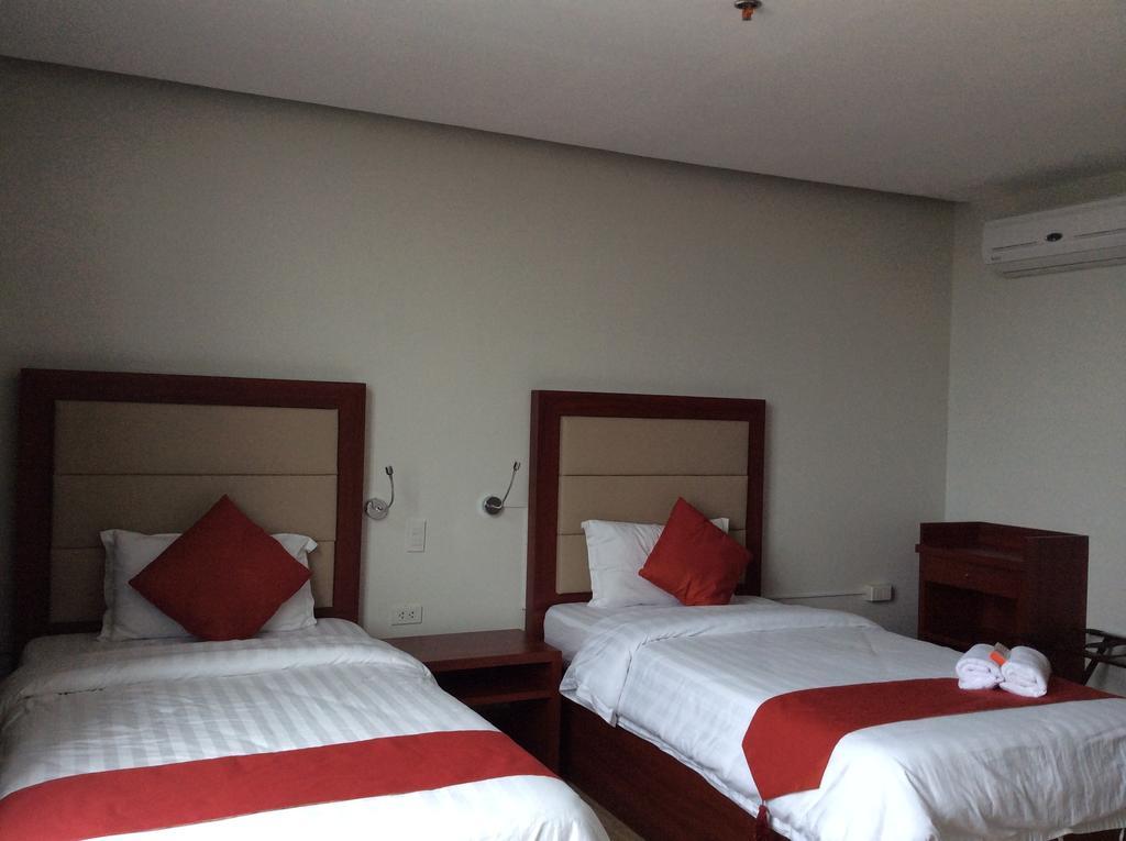 Cherry Midtown Hotel Olongapo Ruang foto
