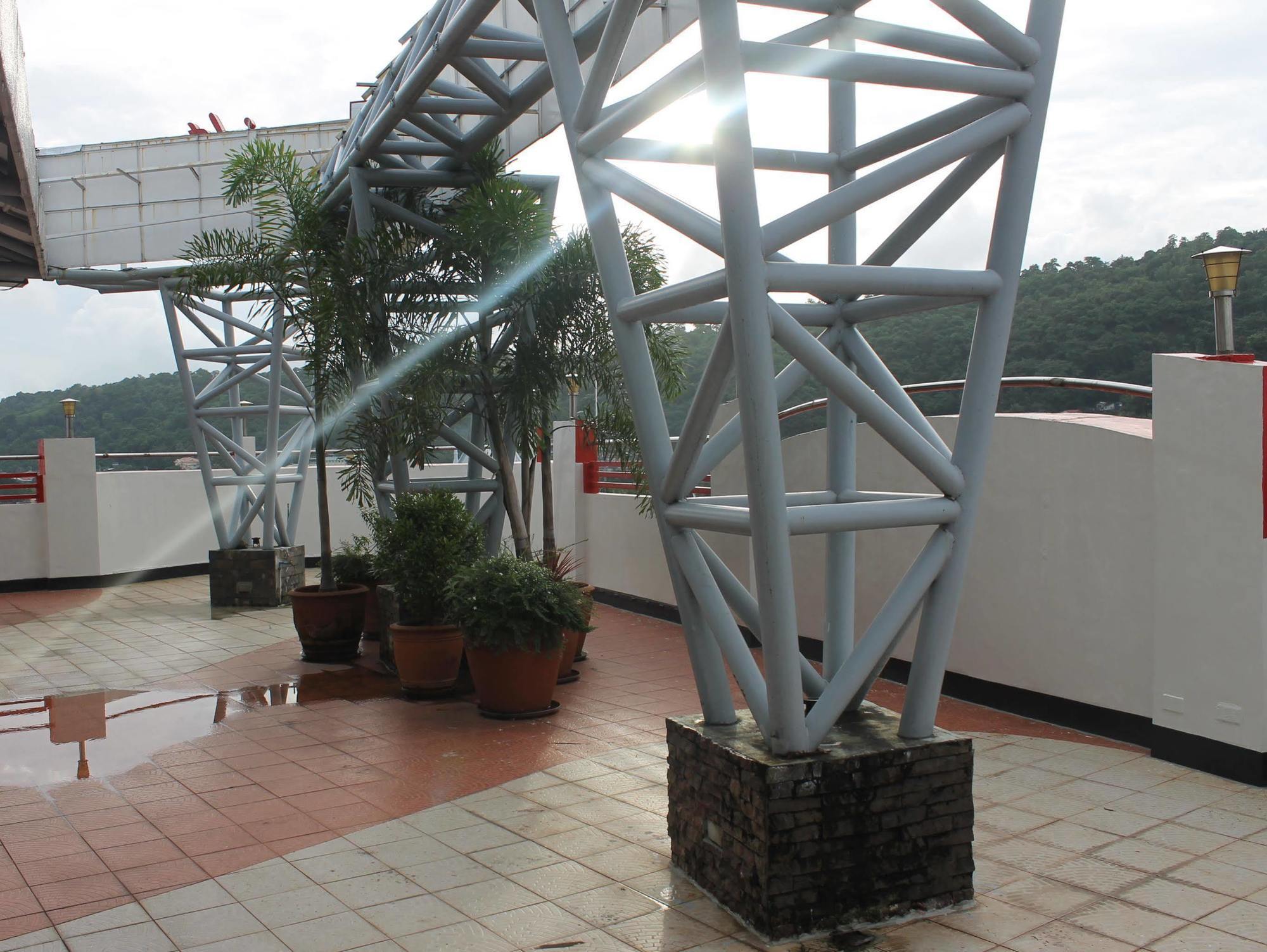 Cherry Midtown Hotel Olongapo Bagian luar foto